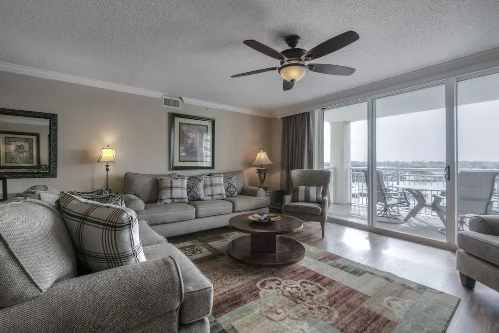 Yacht Clubs #1-503 - 3 Br Condo