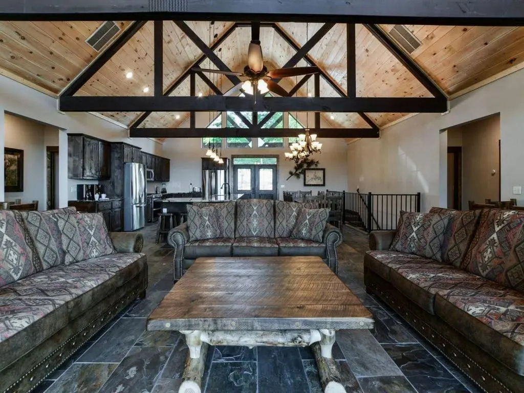 Lodge 68