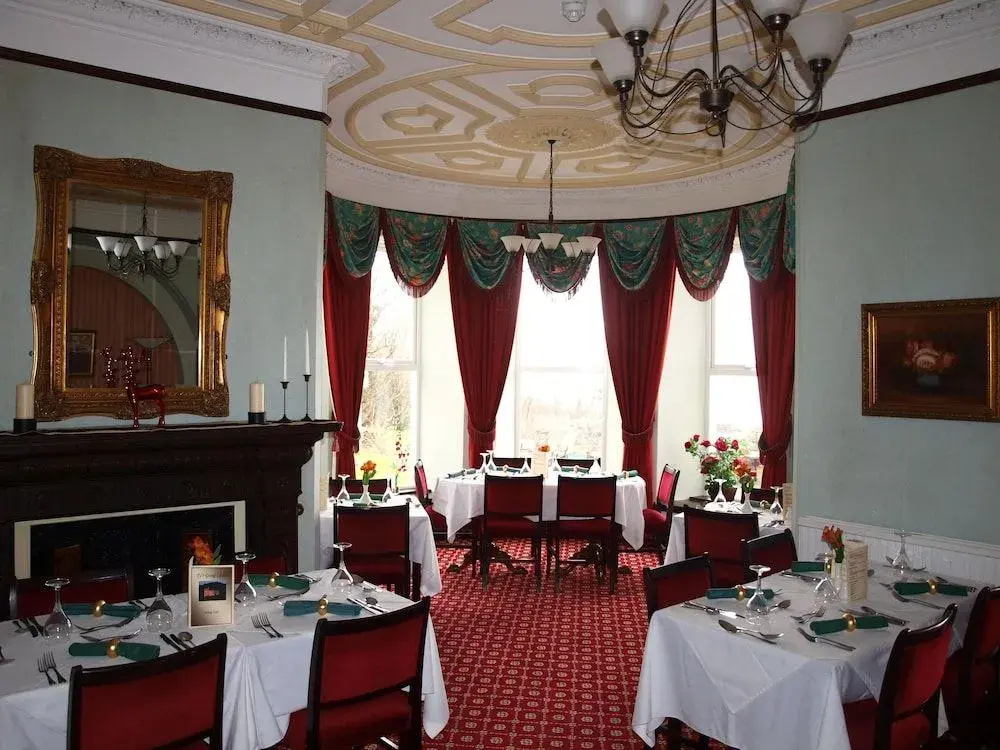 Tŷ’r Graig Castle