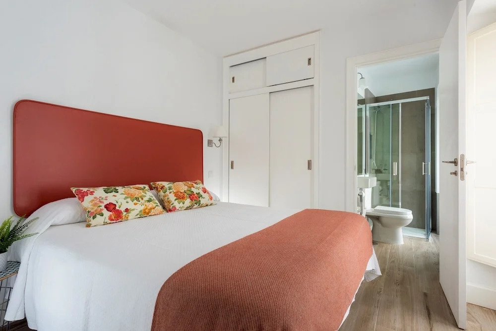 Beatiful & quiet 1Bd apartment 5 min from the Cathedral. Padre Marchena III