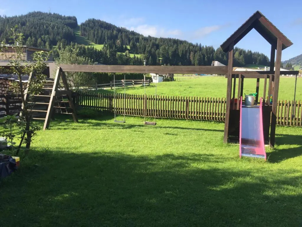Pension Wieser "Baschtlmai"