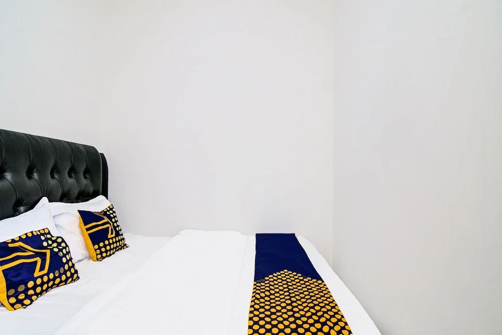 Hotel O Homestay Dinda Syariah Near Masjid Al Amin