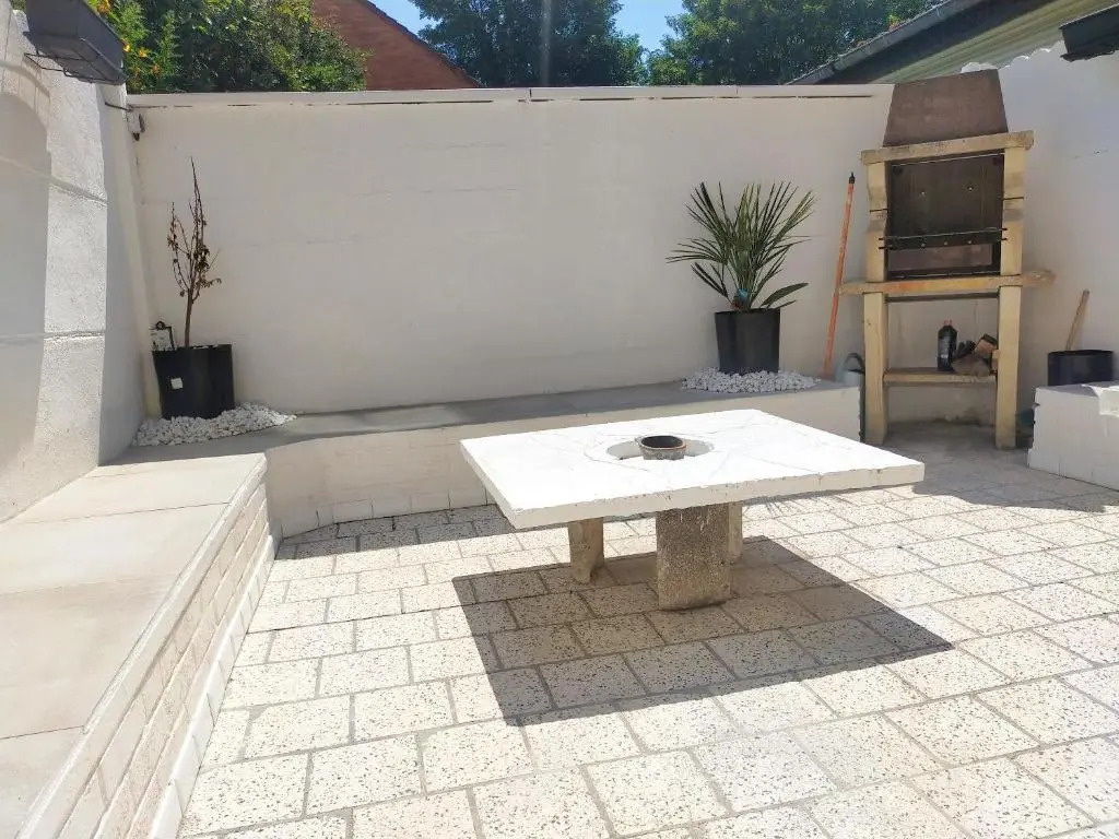 Maison de 3 chambres avec jardin clos et wifi a Lens