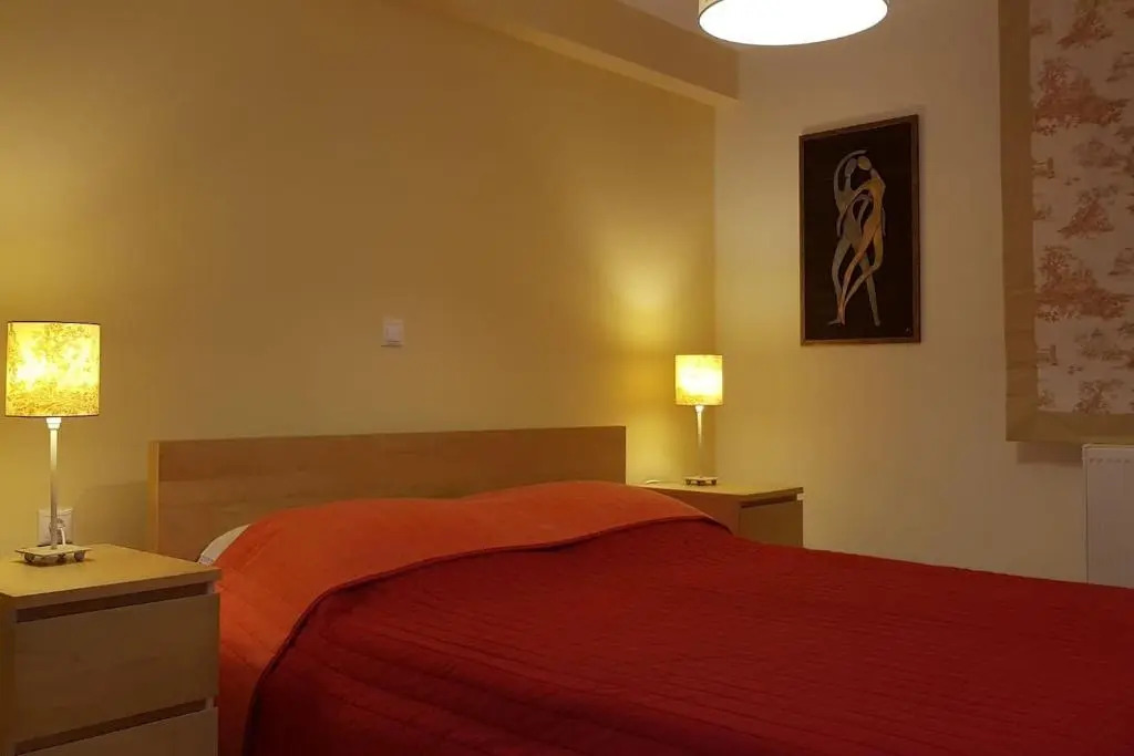 Comfy house with private garden & view, near Kyparissia Castle