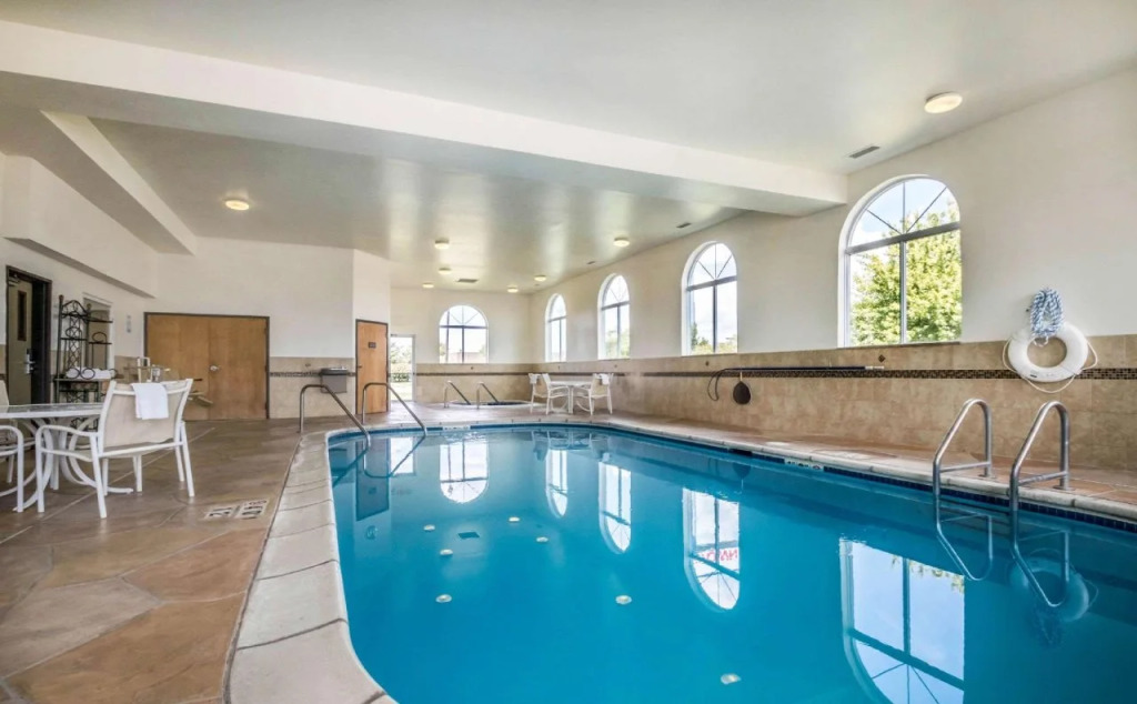 Suburban Studios Arlington Heights Elk Grove