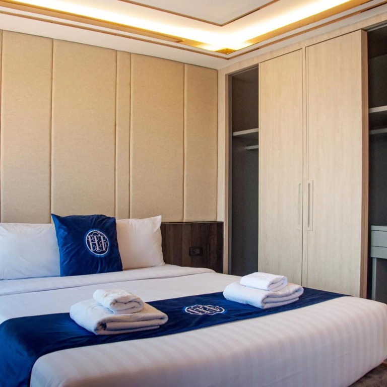 HT9 Hotel