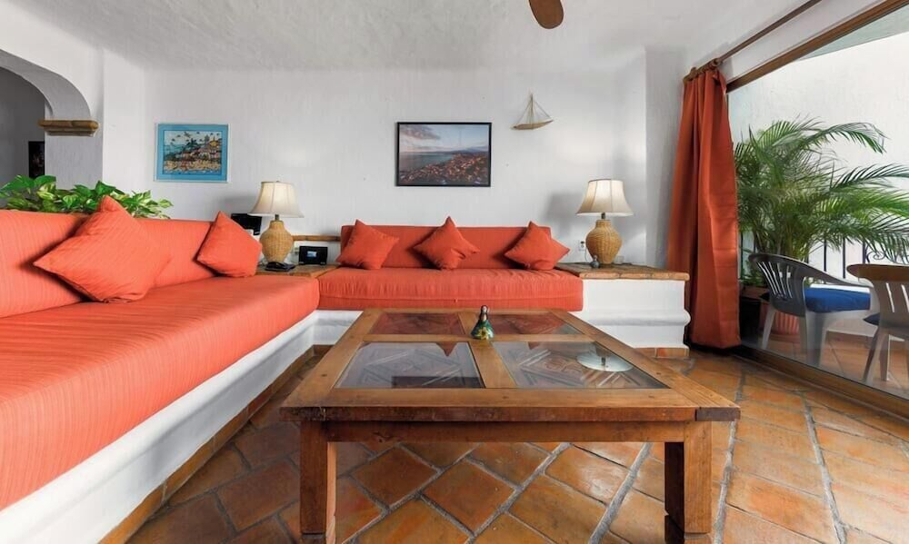 Ocean View 2Br Condo-balcony-beach-pool 710