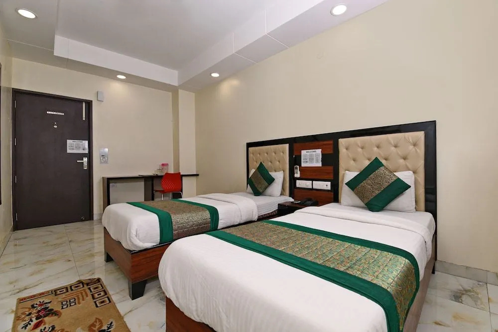 Hotel Blue Pearl Noida