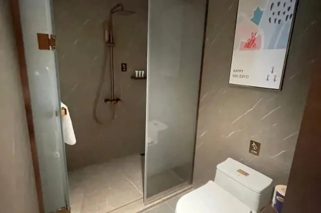 Cheermay Hotels (Huizhou West Lake)