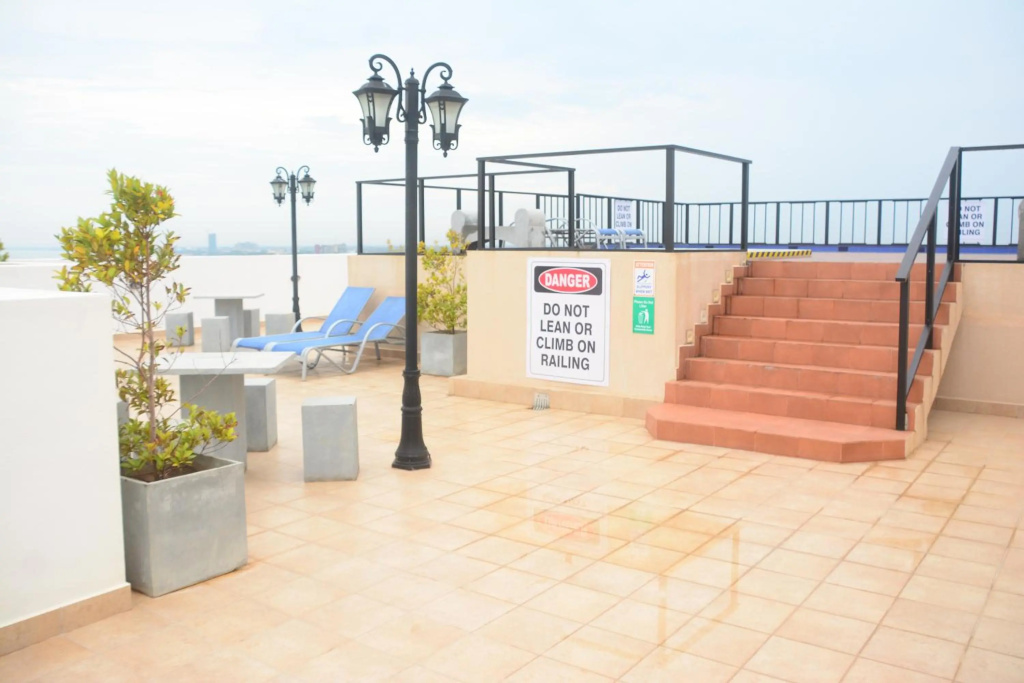 3-Bedroom Condo with Pool & spectacular Lagoon & Sea view
