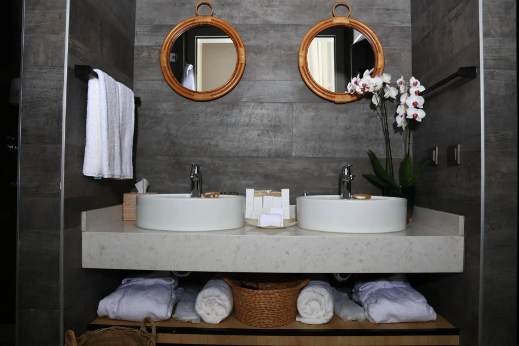 Design Plus Seya Beach Hotel