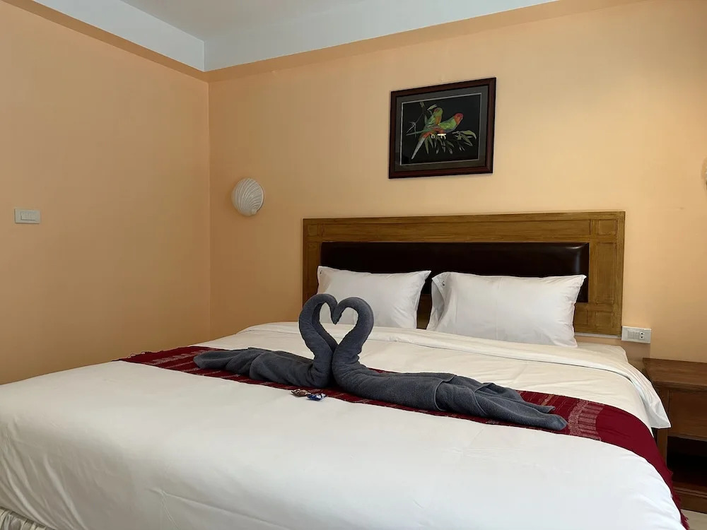 Nid Huahin Hotel