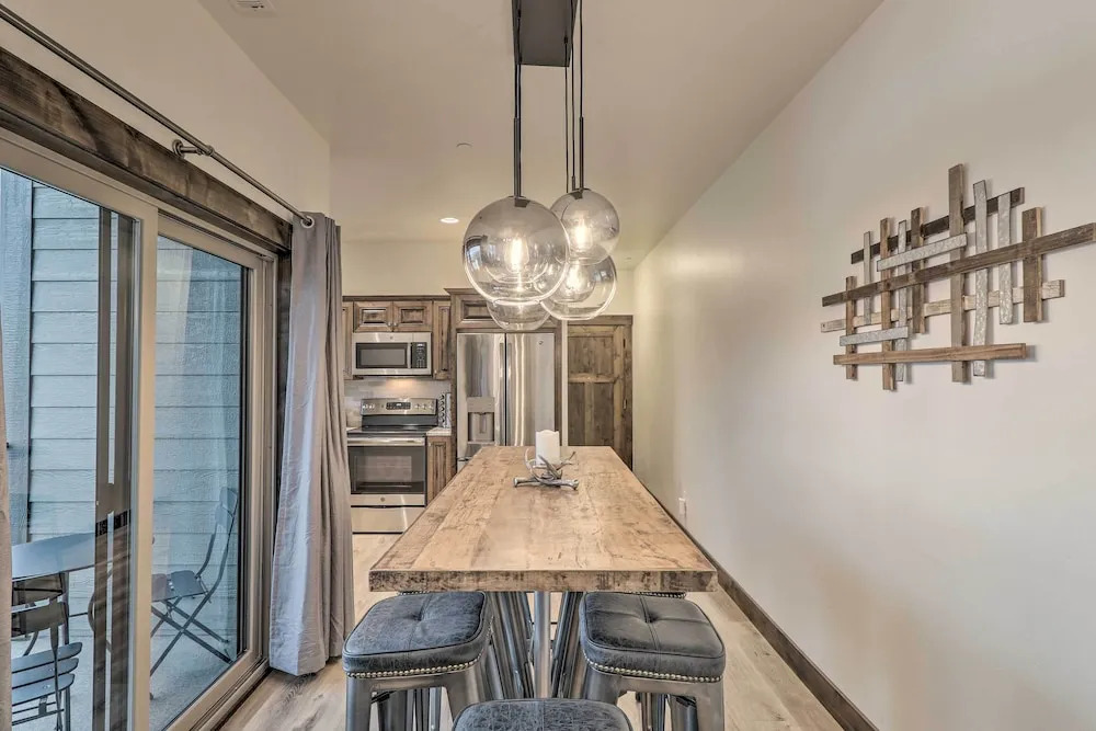 Sleek Columbia Falls Condo: Centrally Located!
