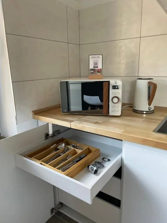 Work & Play - Apt am Tegernsee, 2 min zur Seesauna mit Balkon & Kamin