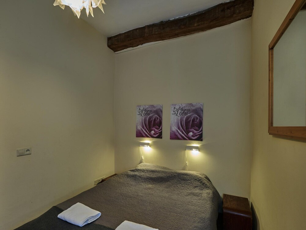 Spacious Villa near Town Center in Mesch