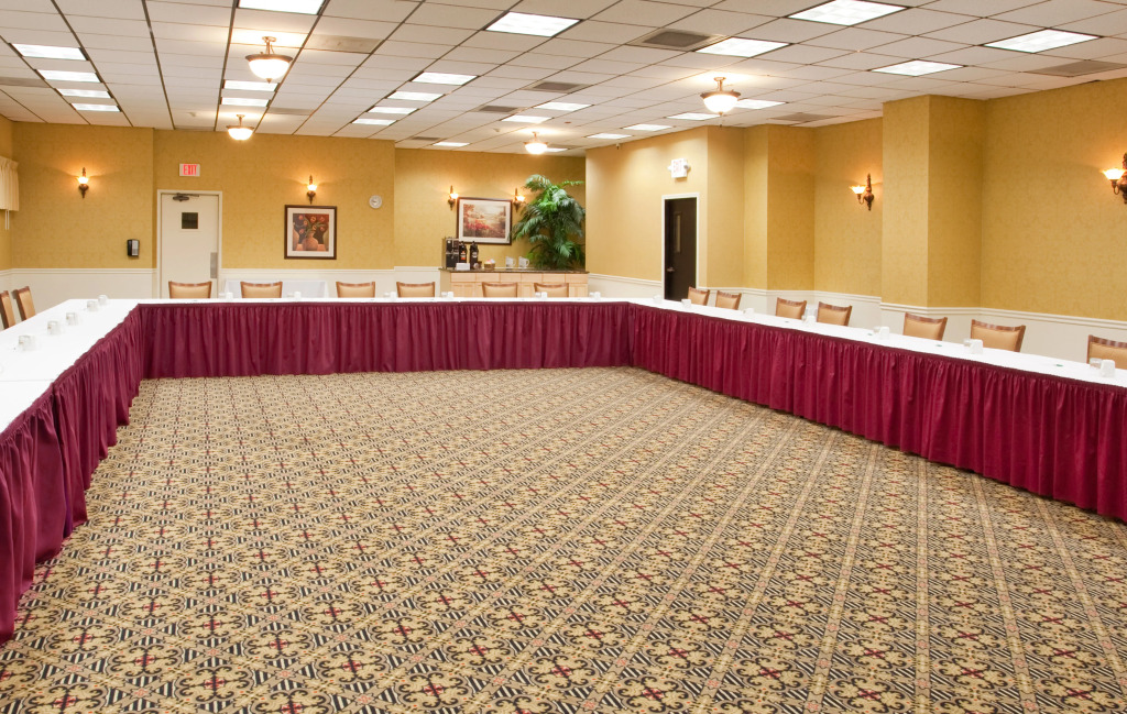 Holiday Inn Rancho Cordova - Northeast Sacramento by IHG