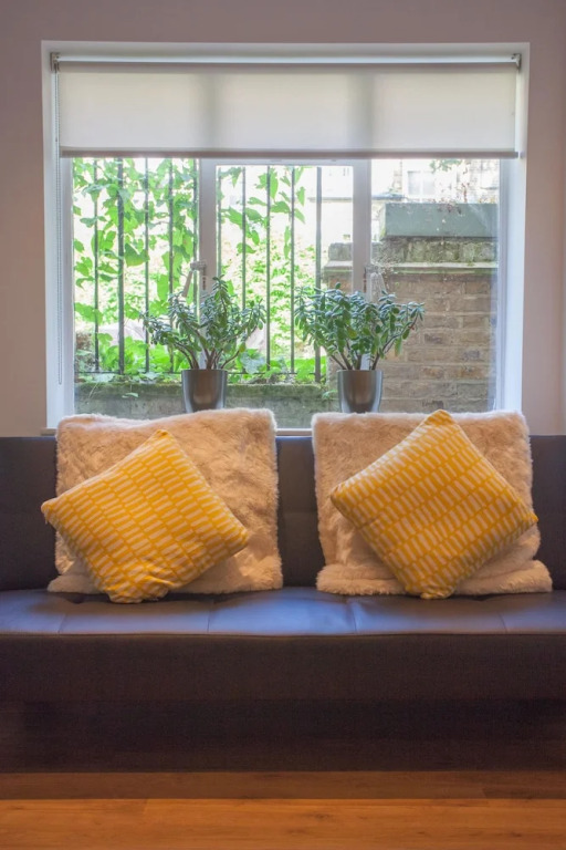 Wonderful studio in Barnsbury Village
