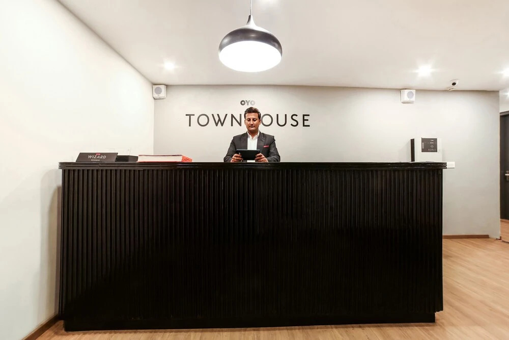 Oyo Townhouse 178 Sector 52