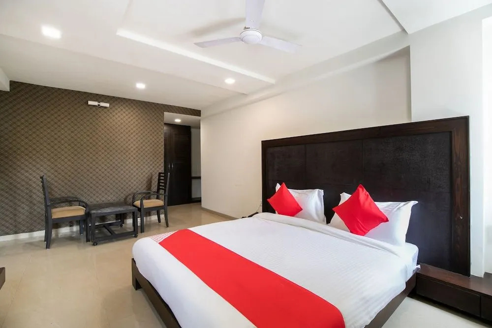 OYO Flagship 42706 Hotel Jal Sagar