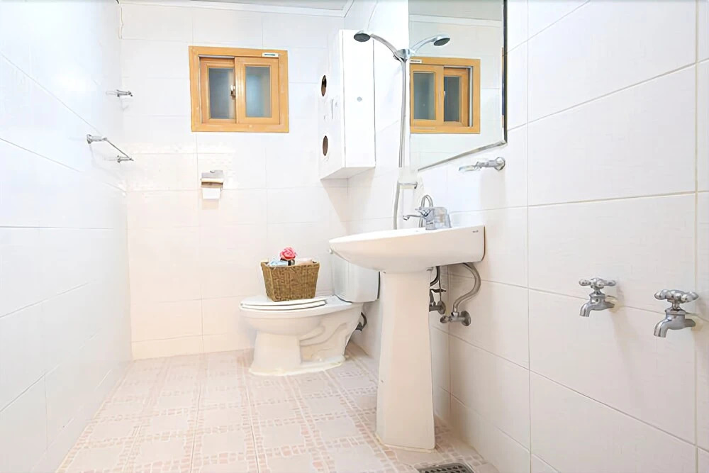 Yeongheung-do Lumiere Pension