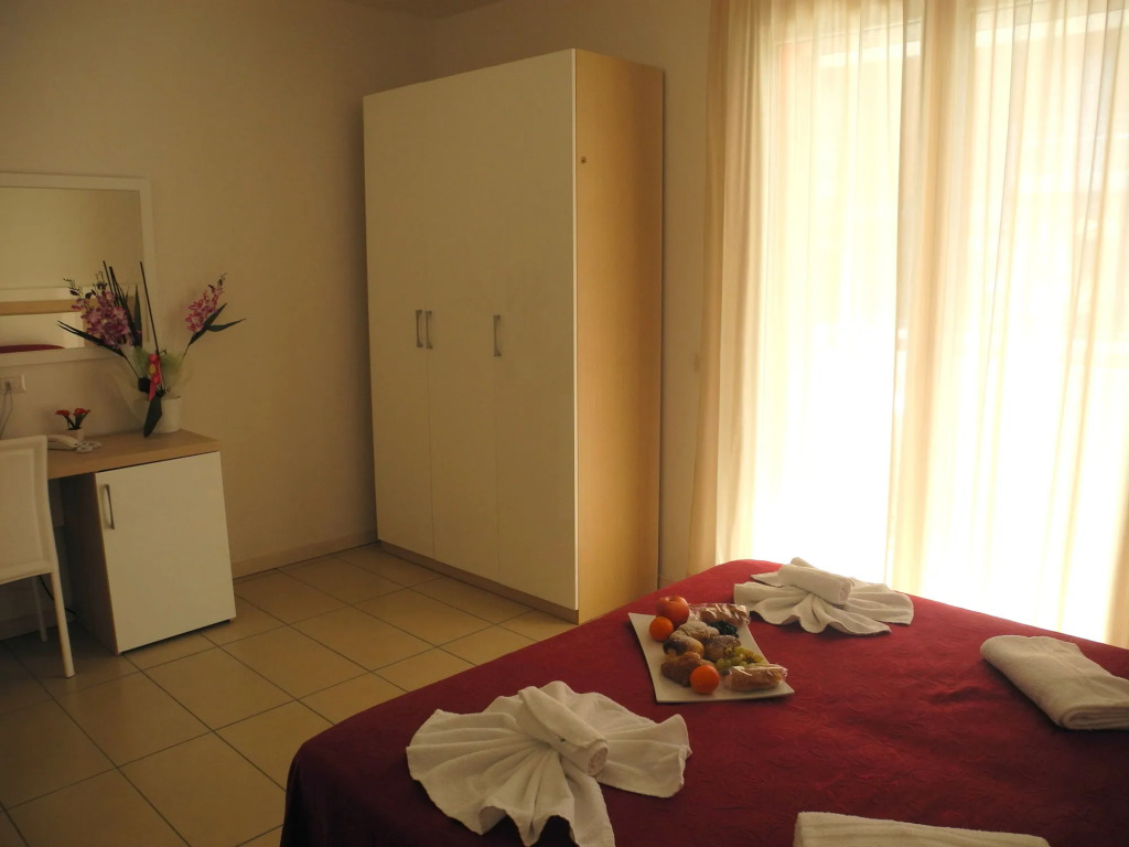 Hotel Tritone