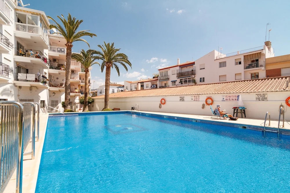 Coronado 129 Apartments Casasol