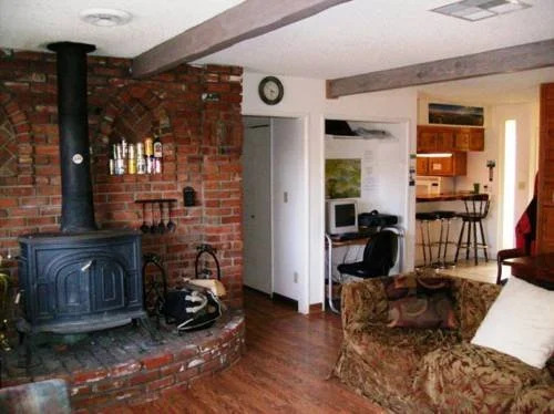 Big Bear Hostel
