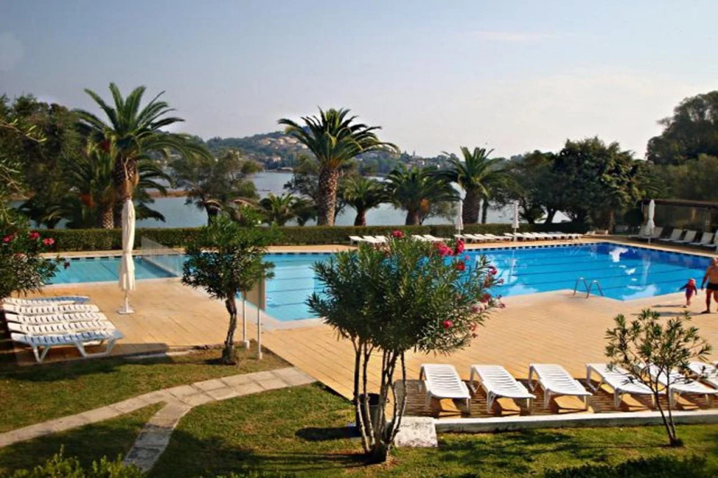 Helion Resort
