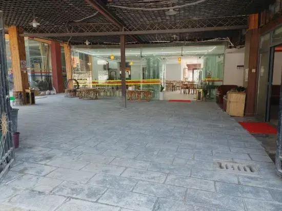 Lancang Brown Home Inn