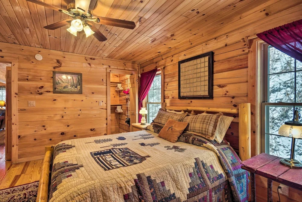 Waynesville Escape - Mtn Cabin Above the Clouds!