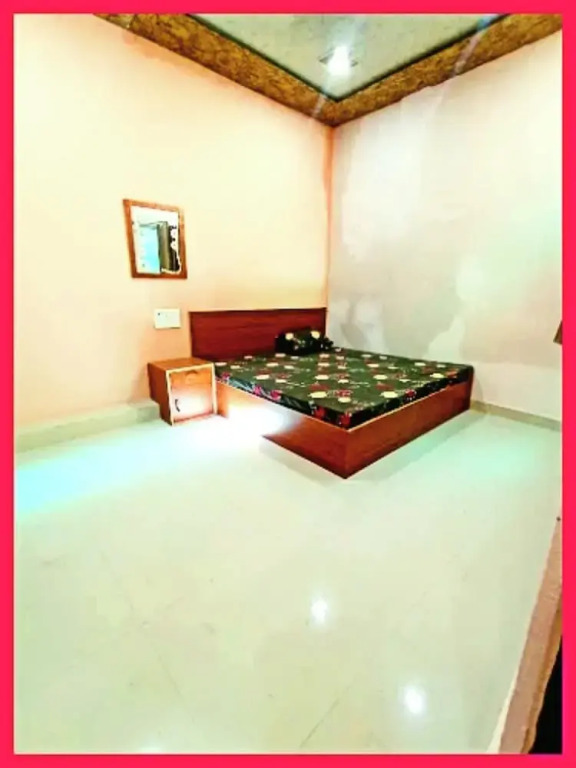 VRINDAVAN HOTEL SARASWATI DEVI ATITHI BHAWAN - Near Prem Mandir & Isckon Temple- #Free Wi-Fi #Parking #Fully Air Conditioning #Room Service #Premium Hotel In Vrindavan