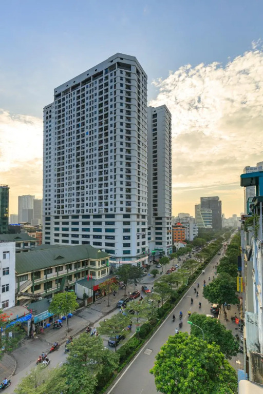 Yolo Wa Hotel