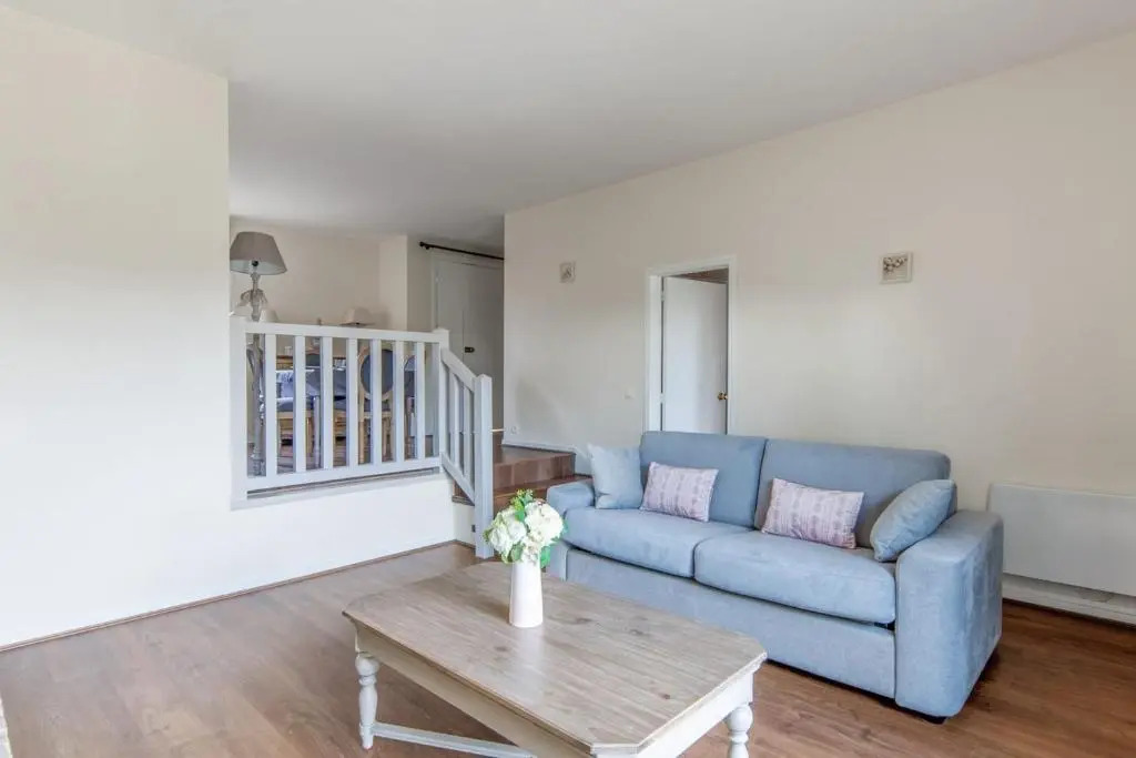 Nice flat in a beautiful estate 15 min by walk from Deauville - Welkeys