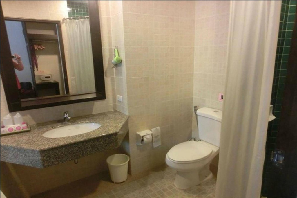 Kata Poolside Resort SHA Extra Plus