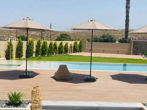 Aparthotel 4 Stars Karteros