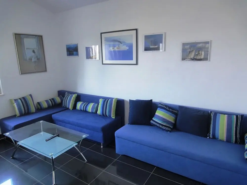 Elizabet - Great Location & Close to the Beach - A1