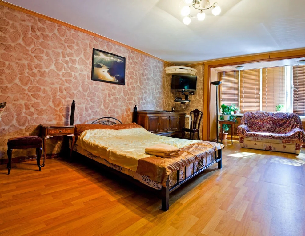 Lessor Apartments
