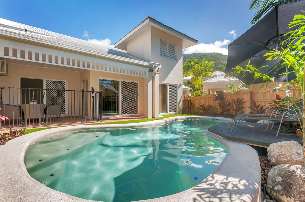 The Villas Palm Cove-PRIVATE POOL in each villa
