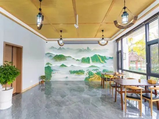 Qinglong Lakeside (chujiatan store, sichuan-tibet line, southern Anhui, Ningguo)