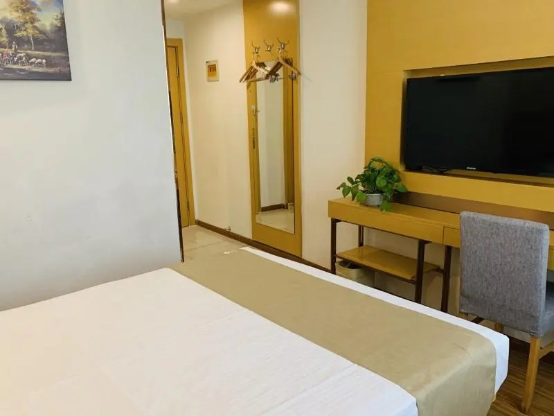 GreenTree Inn Tianjin Hedong District Tianjin Station Front Square Express Hotel