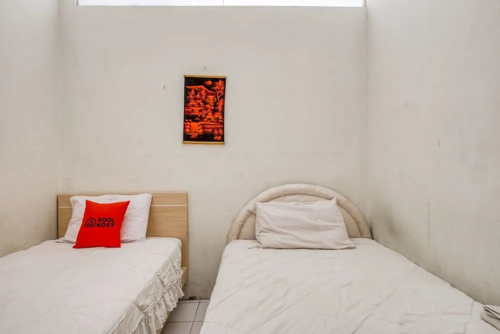 Koolkost Syariah Capsule Homestay Kedungdoro