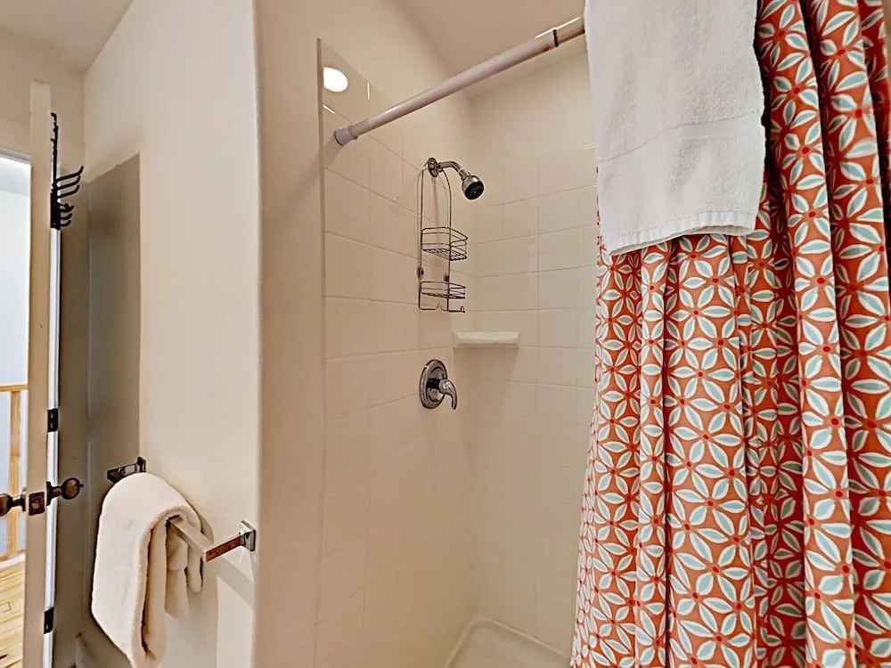 #803 The Commons - Dancing Dolphin 3 Bedrooms 2.5 Bathrooms Townhouse