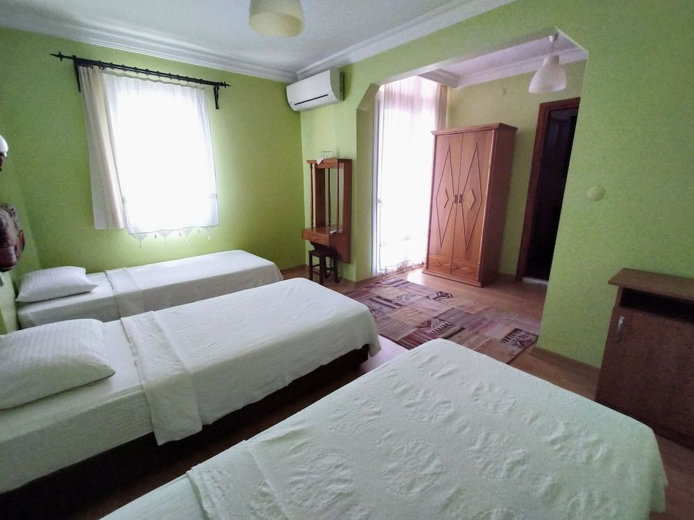 Nazar Hotel