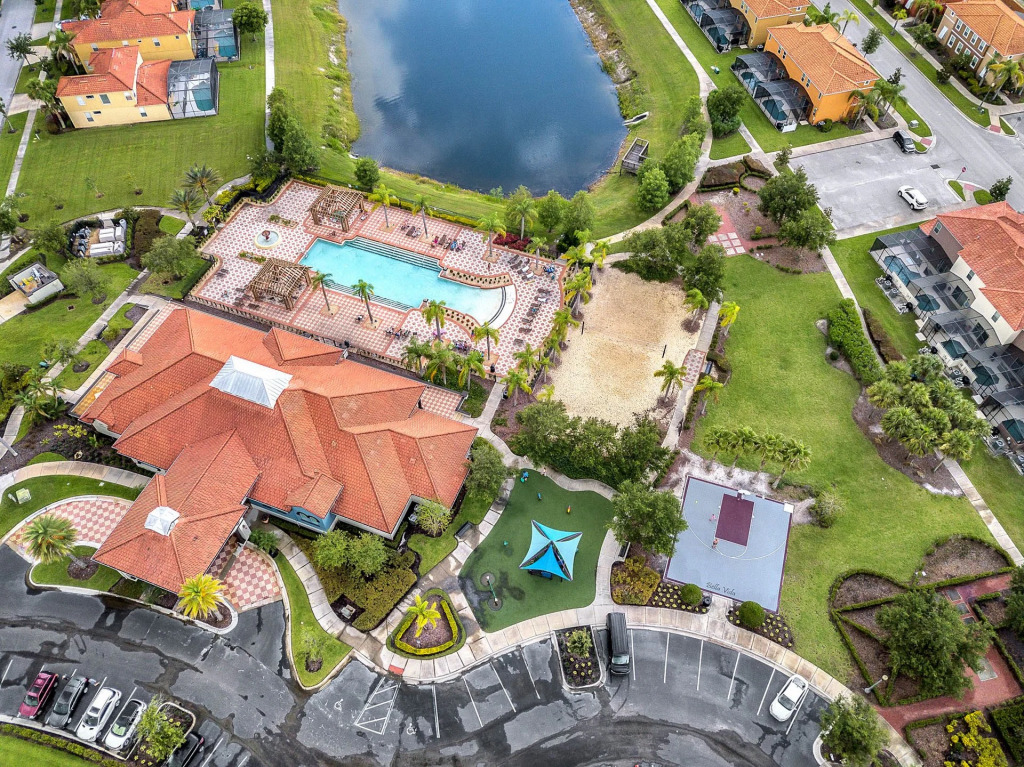 4 Bd 4 Ba Bella Vida 440 Lf