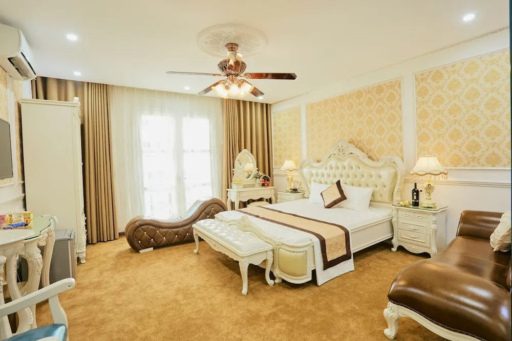 Kings Hotel Mỹ Đình