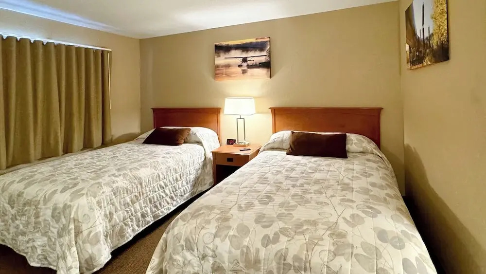 Young's Motel