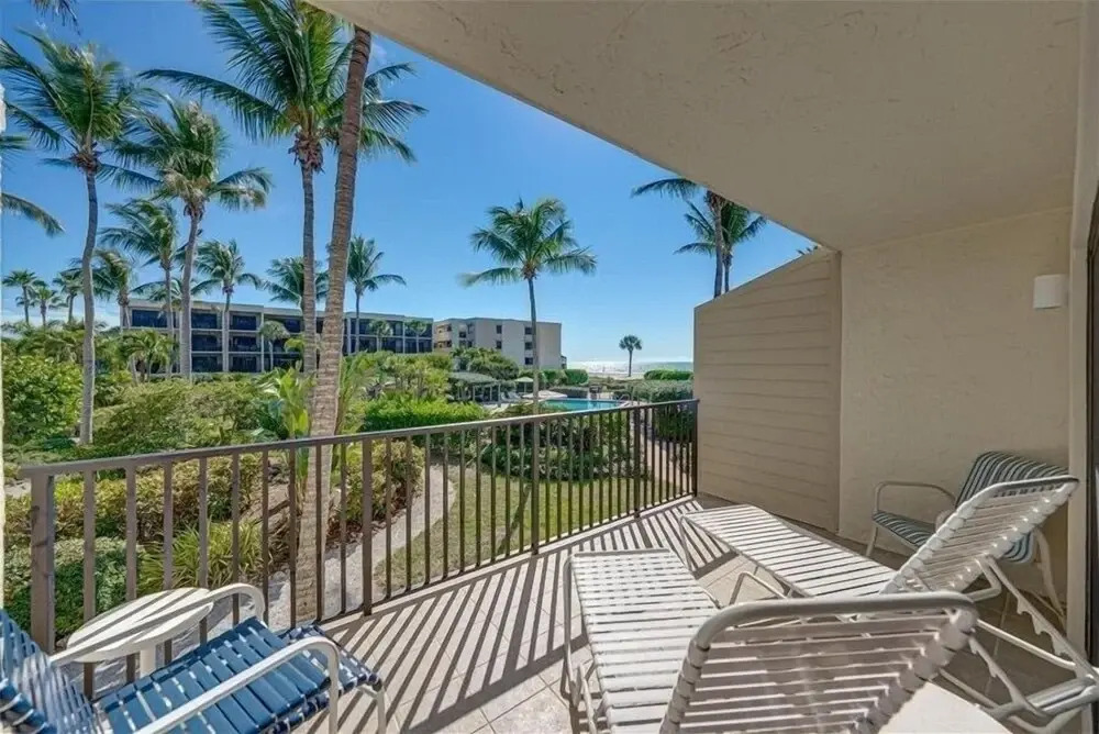 Sea Oats 142 2 Bedroom Home by RedAwning