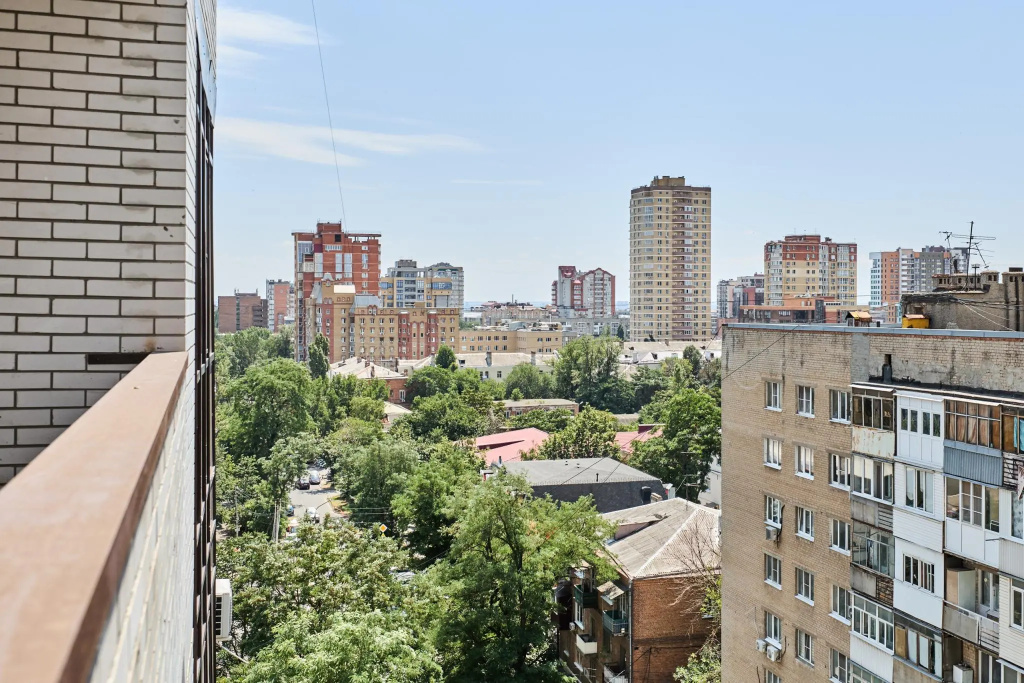 Новая двухкомнатная квартира в центре Ростова-на-Дону с балконом