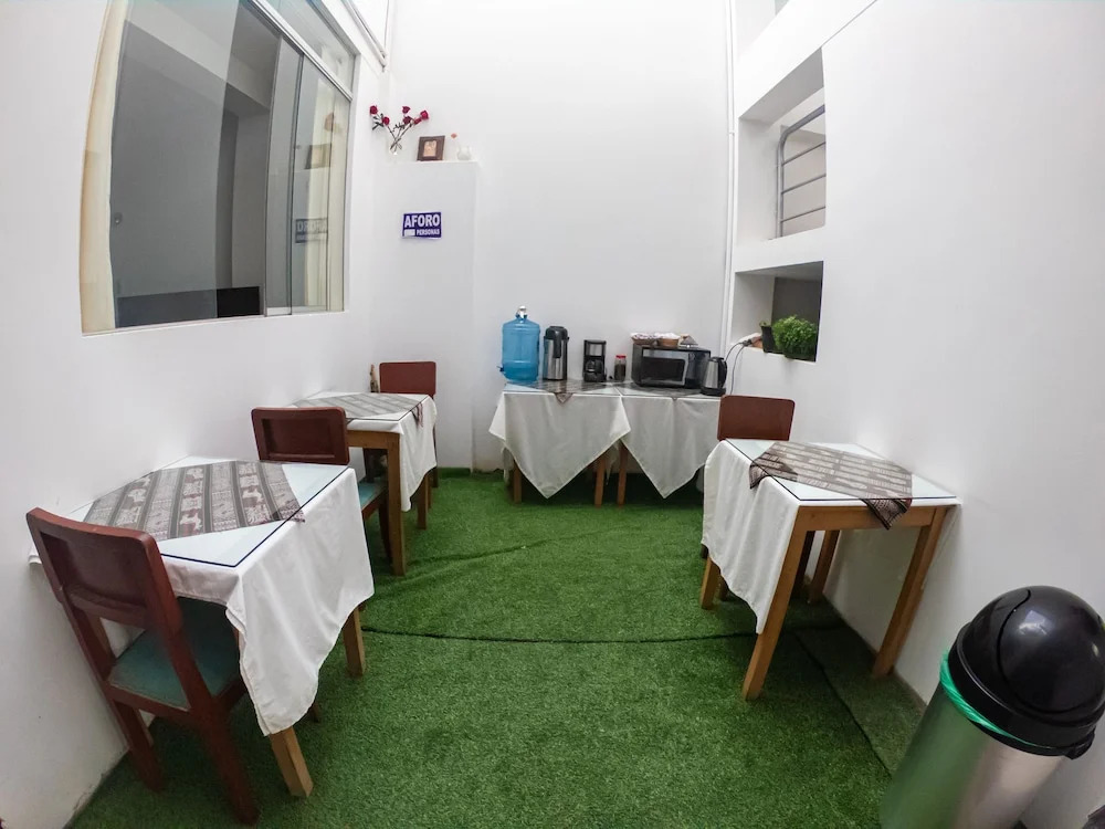 Hotel Los Laureles