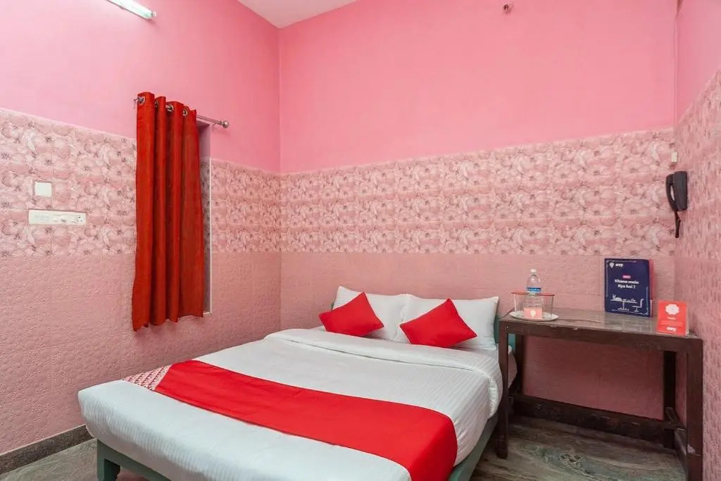 AURO GUEST HOUSE